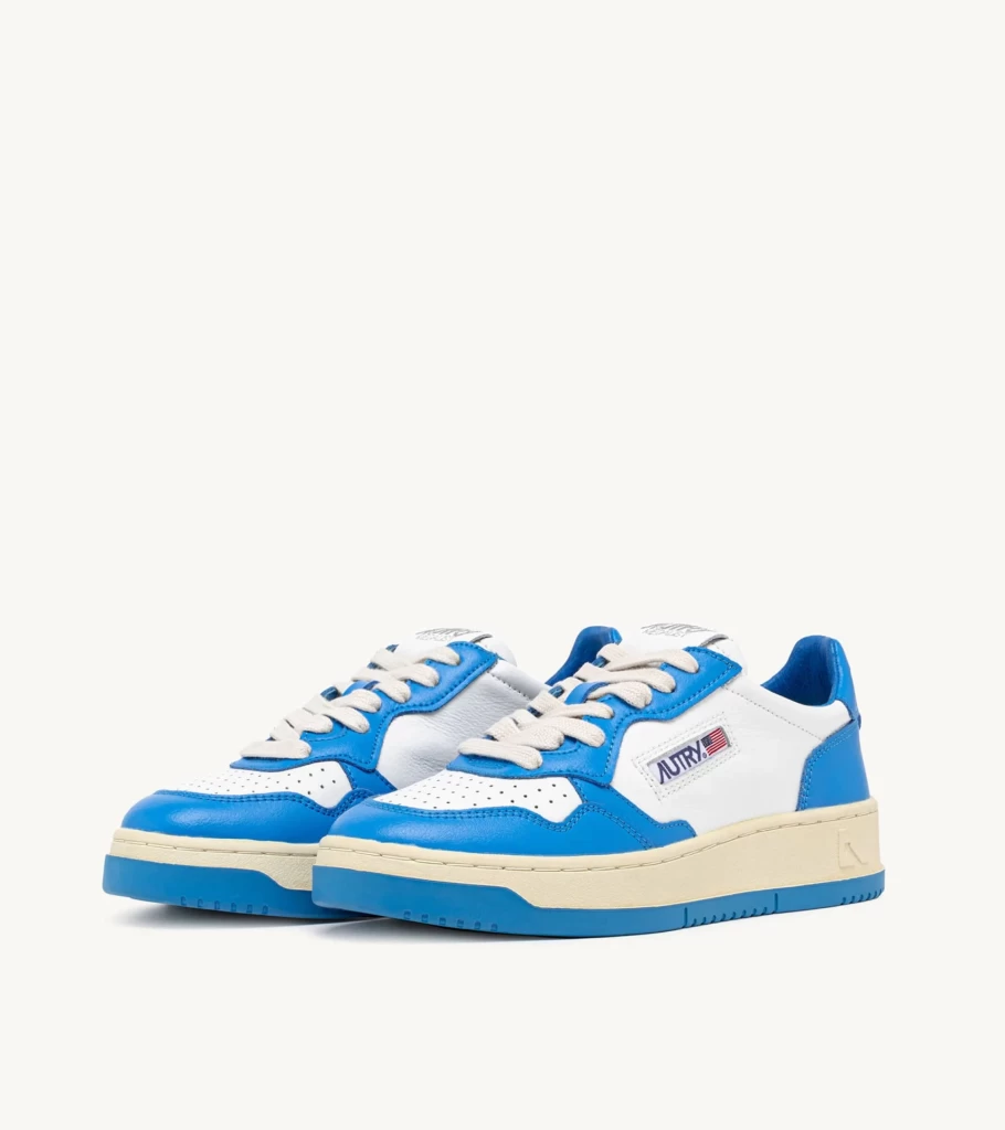 AUTRY Medalist Low Top Leather Sneakers in White and Azure - Men's/Women's Casual Shoes