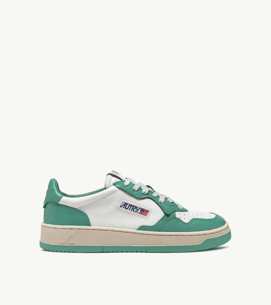 AUTRY Medalist Low Top Leather Sneakers in White and Green - Two-Tone Casual Shoes