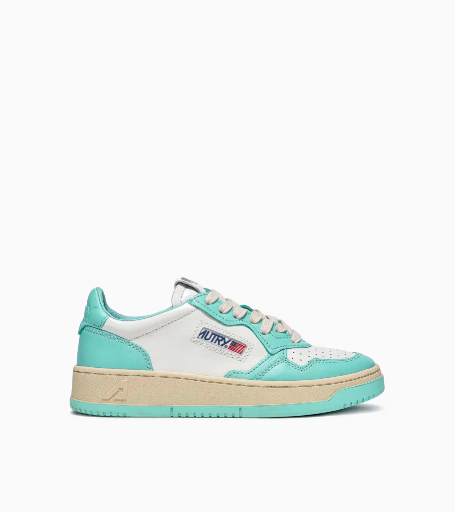 AUTRY Medalist Low Top Sneakers in White and Turquoise Two-Tone Leather