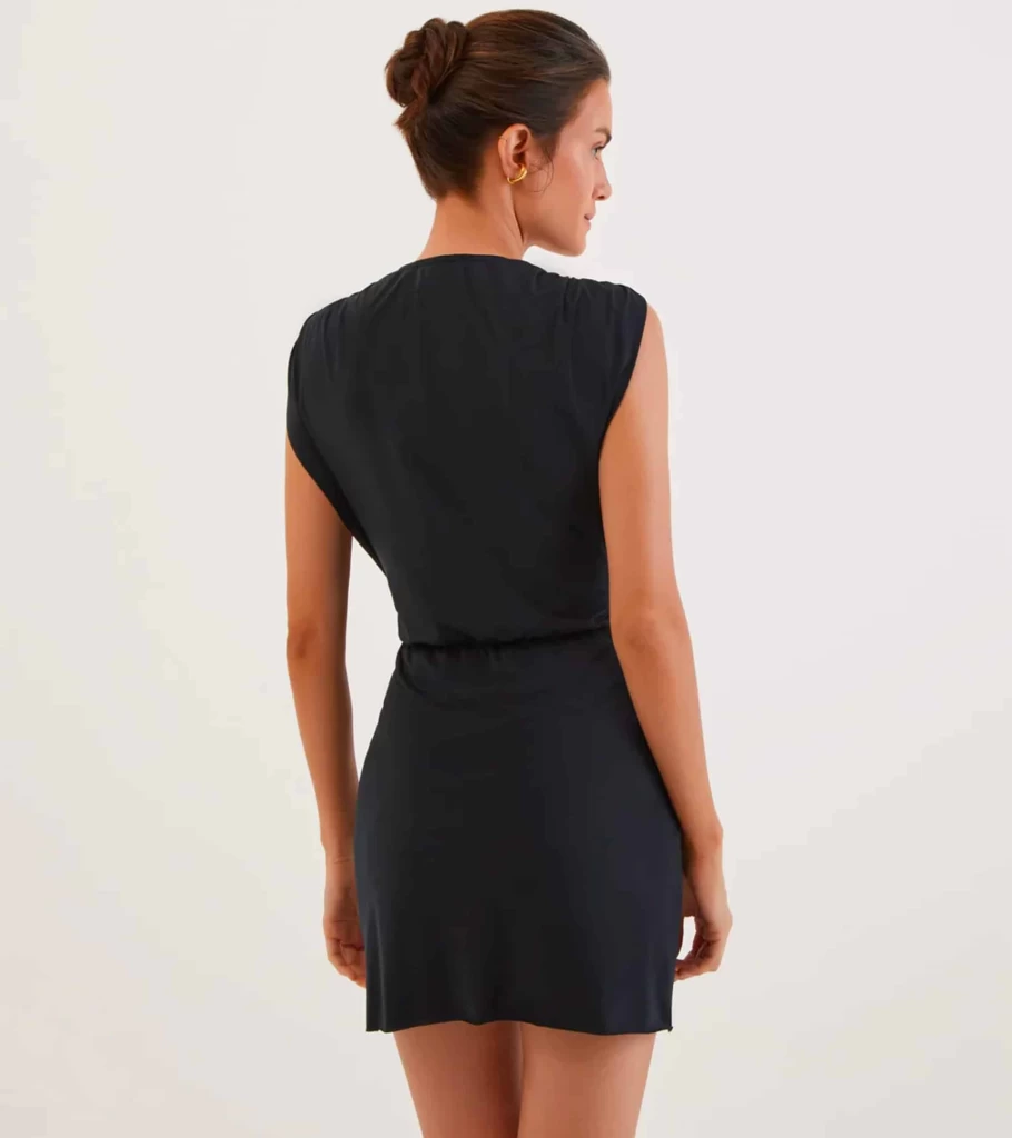 VIX SWIMWEAR Cindy Black Beach Cover-Up