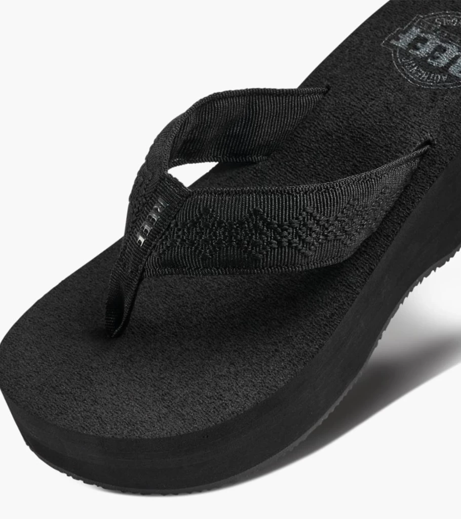 REEF Sandy Hi Men's Black Sandals - Comfortable Beach Footwear