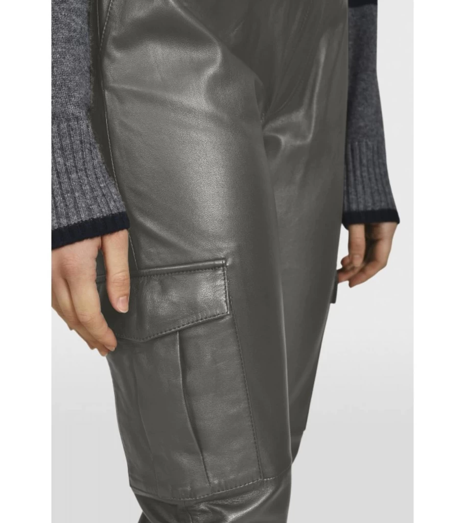 OAKWOOD Yacht Leather Trousers for Men - Dark Khaki Luxury Pants - Atelier Talia Sol Handcrafted Premium Chinos